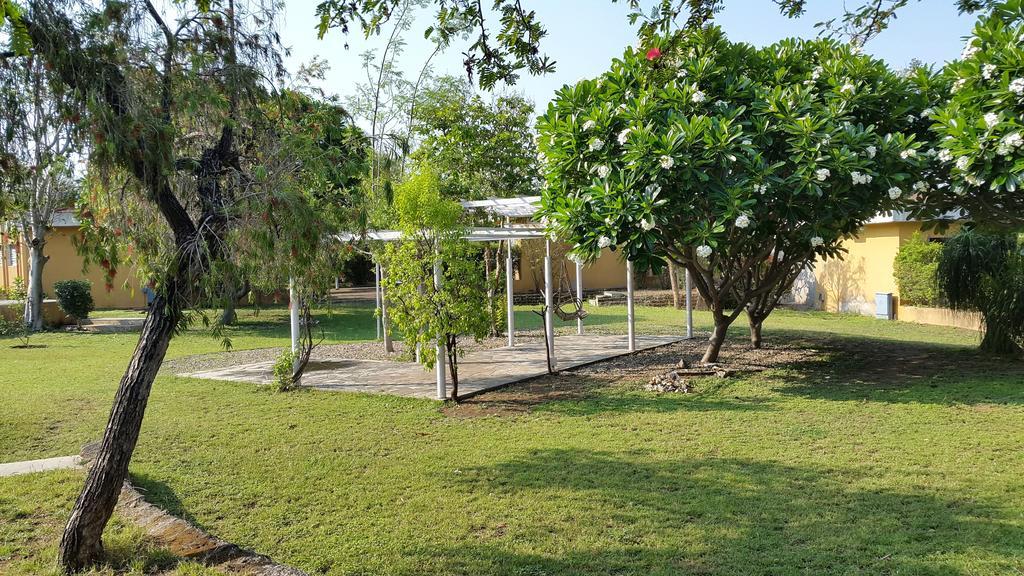 The Meadows Resort And Spa Aurangabad  Exterior foto
