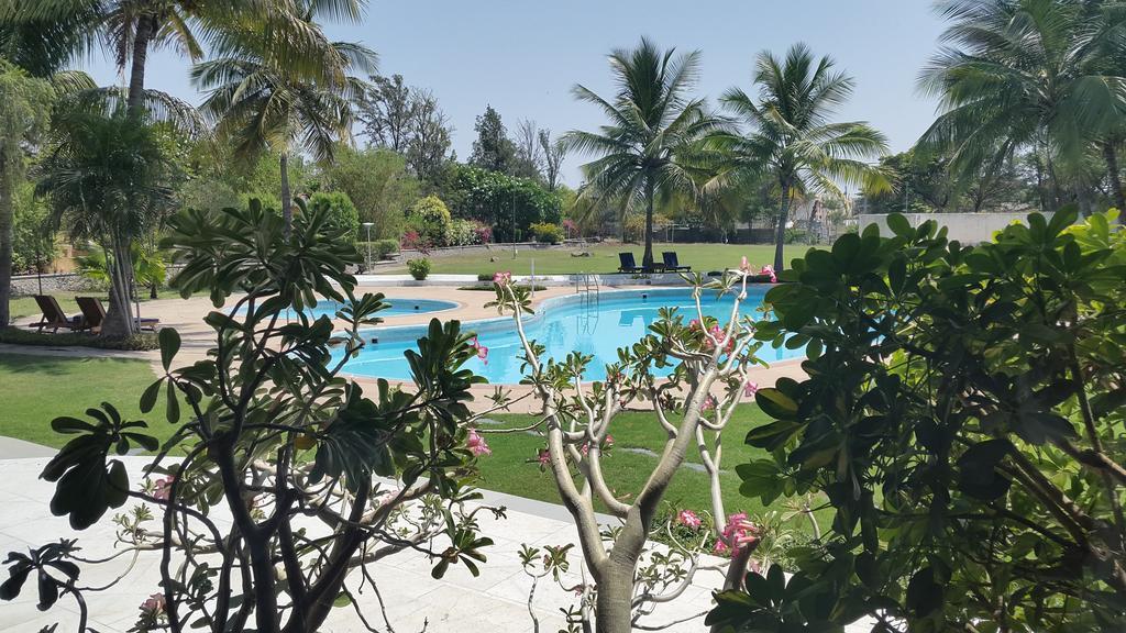 The Meadows Resort And Spa Aurangabad  Exterior foto