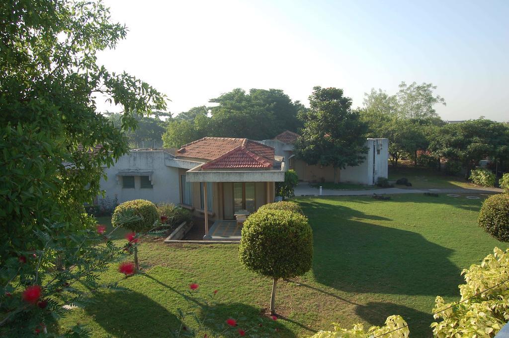 The Meadows Resort And Spa Aurangabad  Exterior foto