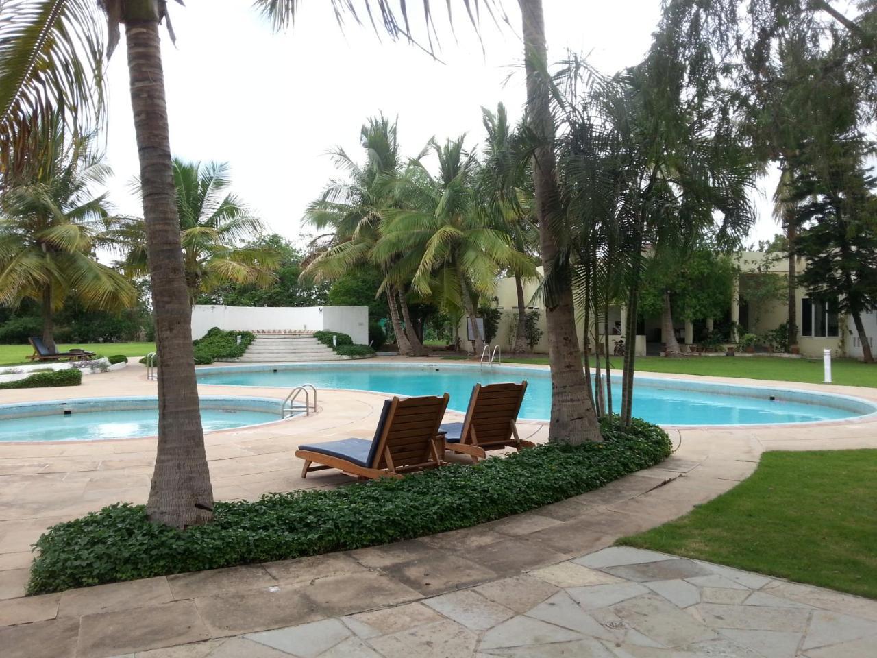 The Meadows Resort And Spa Aurangabad  Exterior foto
